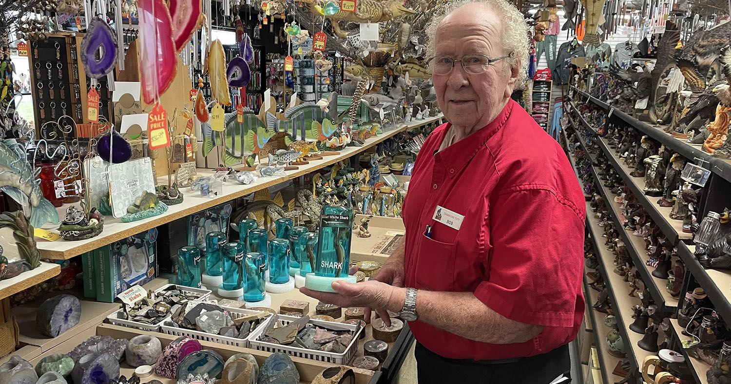 There's a TREASURE in this Morrison County CITY: A Royalton souvenir shop has a rich 61-year history | Morrison County Record - Vimarsana News