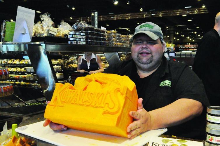 Kowalski’s Market opens in Excelsior Business