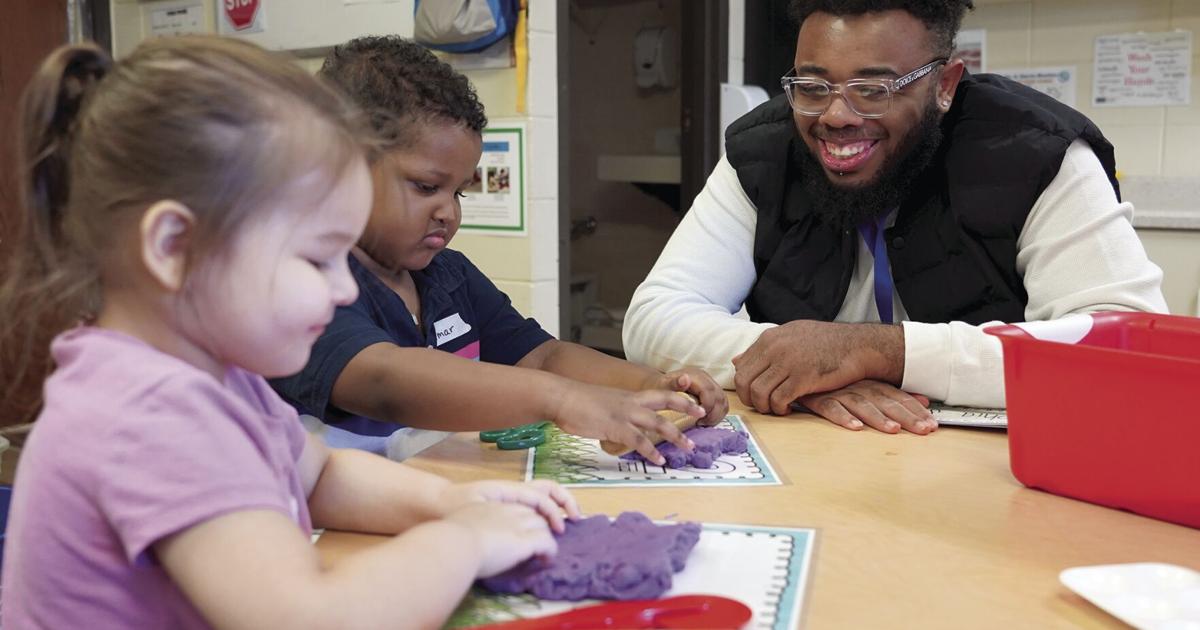 Transition Center students go to work in Bloomington schools Free