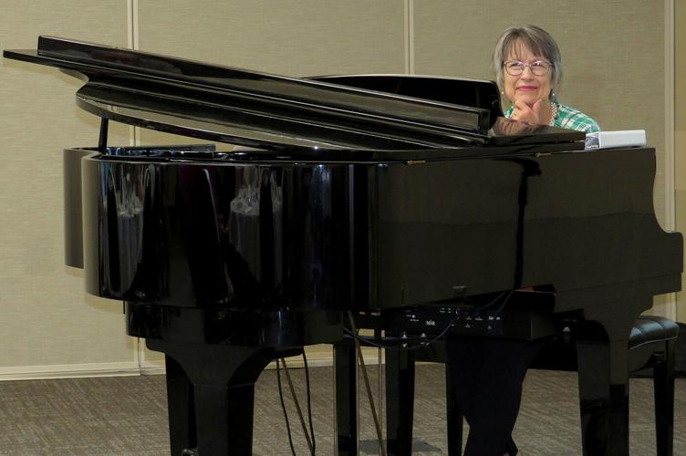 Apple Valley Senior Center salutes 20212022 volunteers Free