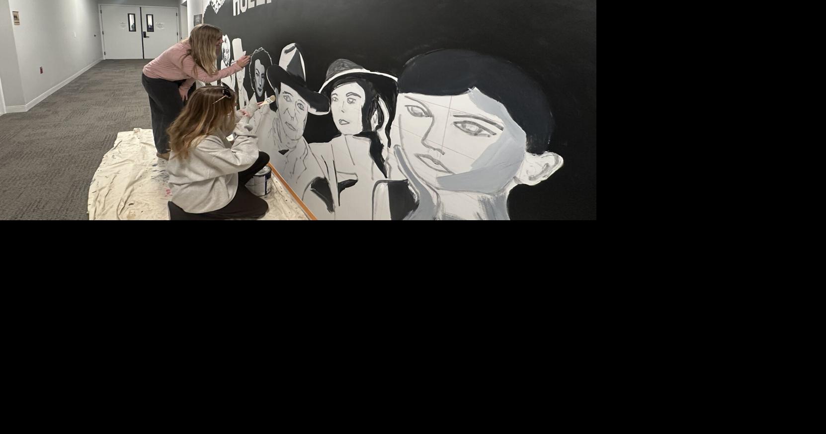 Hollywood's Golden Age inspires student mural