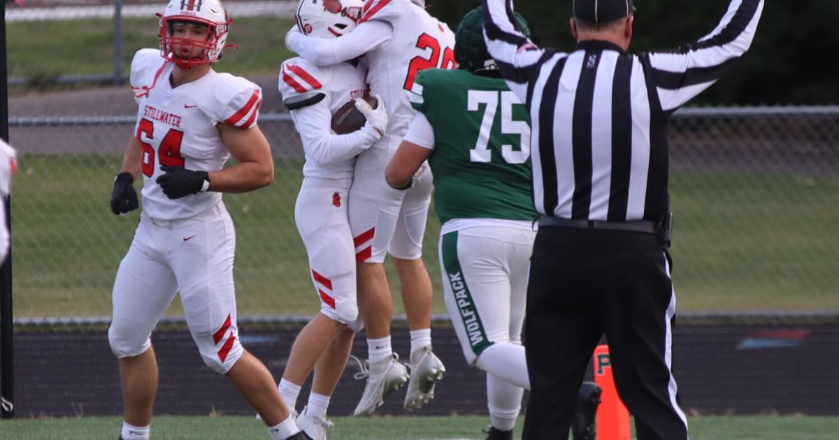 Football: Ponies race past Park (photo gallery) | Free | hometownsource.com
