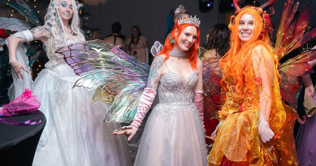 Edina resident brings a romantasy experience to the Twin Cities