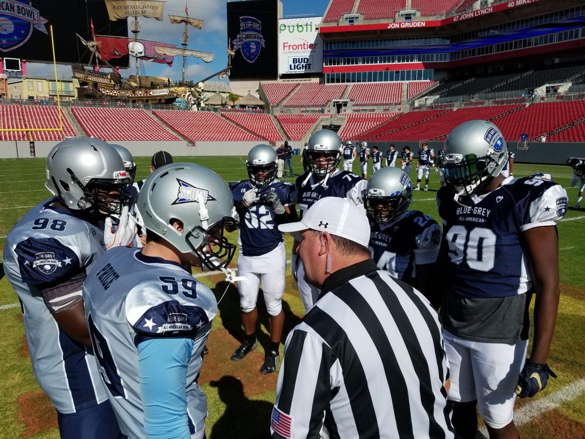 Football Anoka S Lombard Plays In Blue Grey All American Bowl