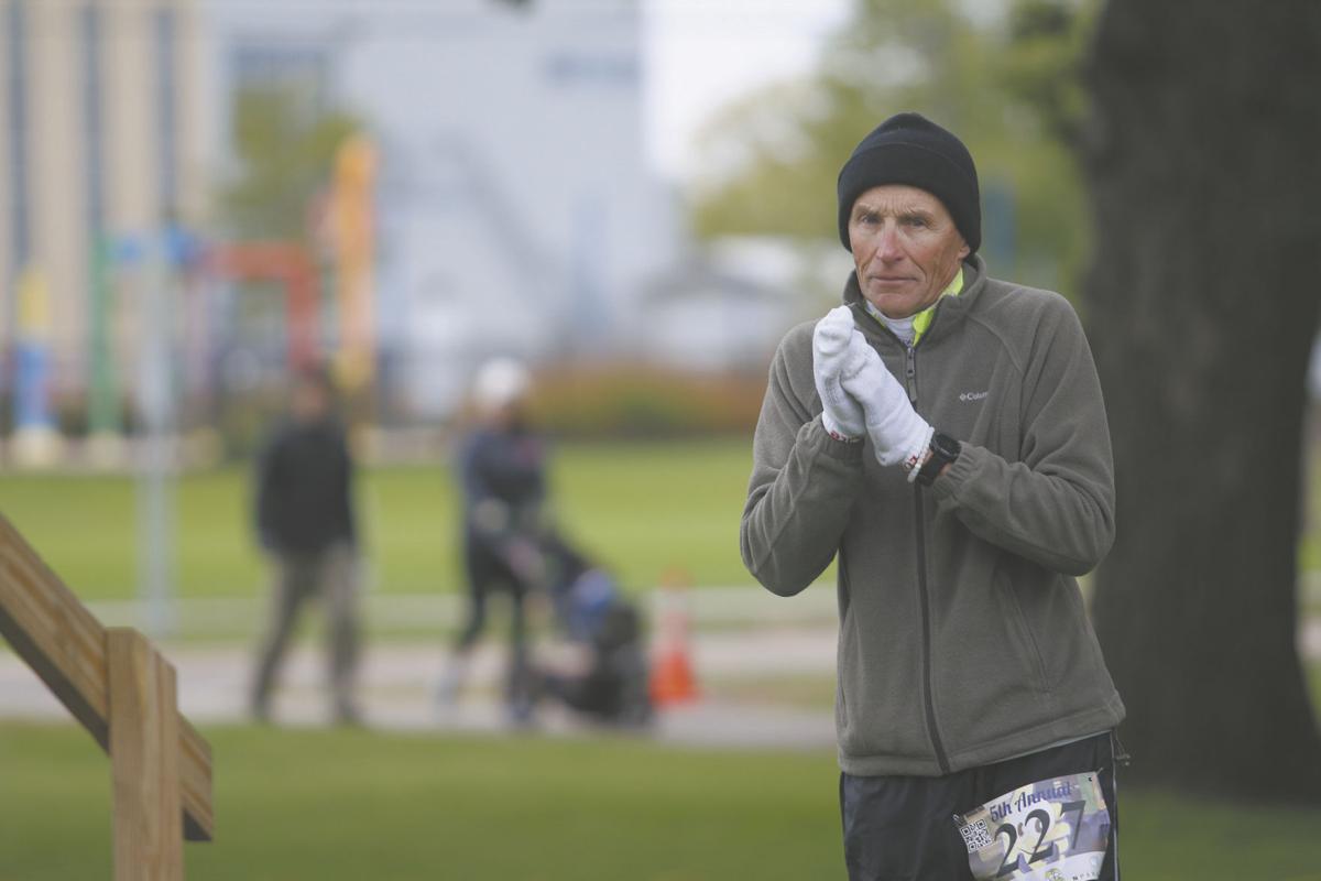 thumbs up high 5k_IMG_0331.JPG