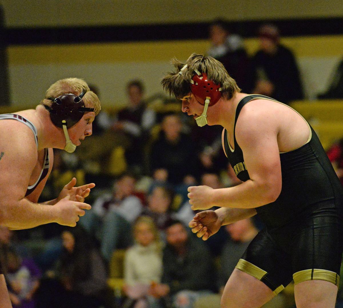 Caledonia wrestlers compete in La Crosse Announcements