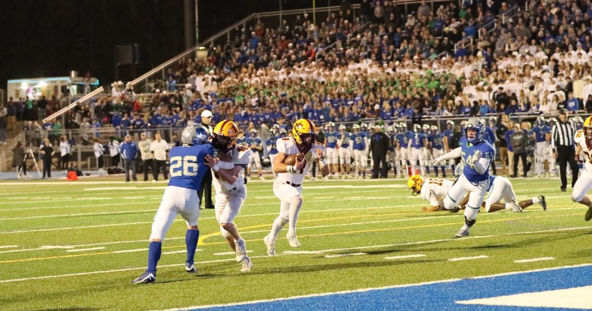Ranger football holds off Eagan rally in 27-21 playoff win | Sports ...