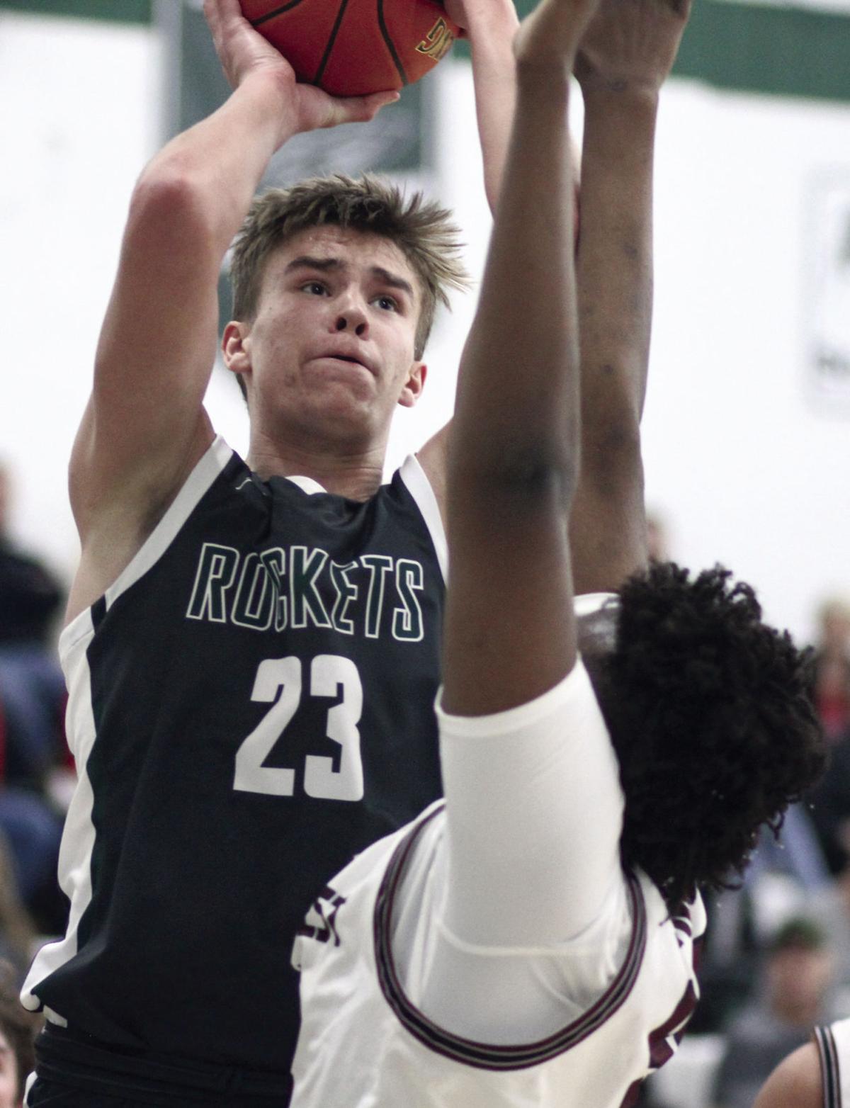 Rockford S Tauber Posts 300 Win Boys Basketball Milestone Rockford Greenfield Hometownsource Com