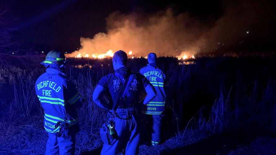 Richfield FD fights wildland fire in Veterans Park Richfield