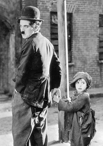 BW movie Chaplin and Coogan 2.jpg