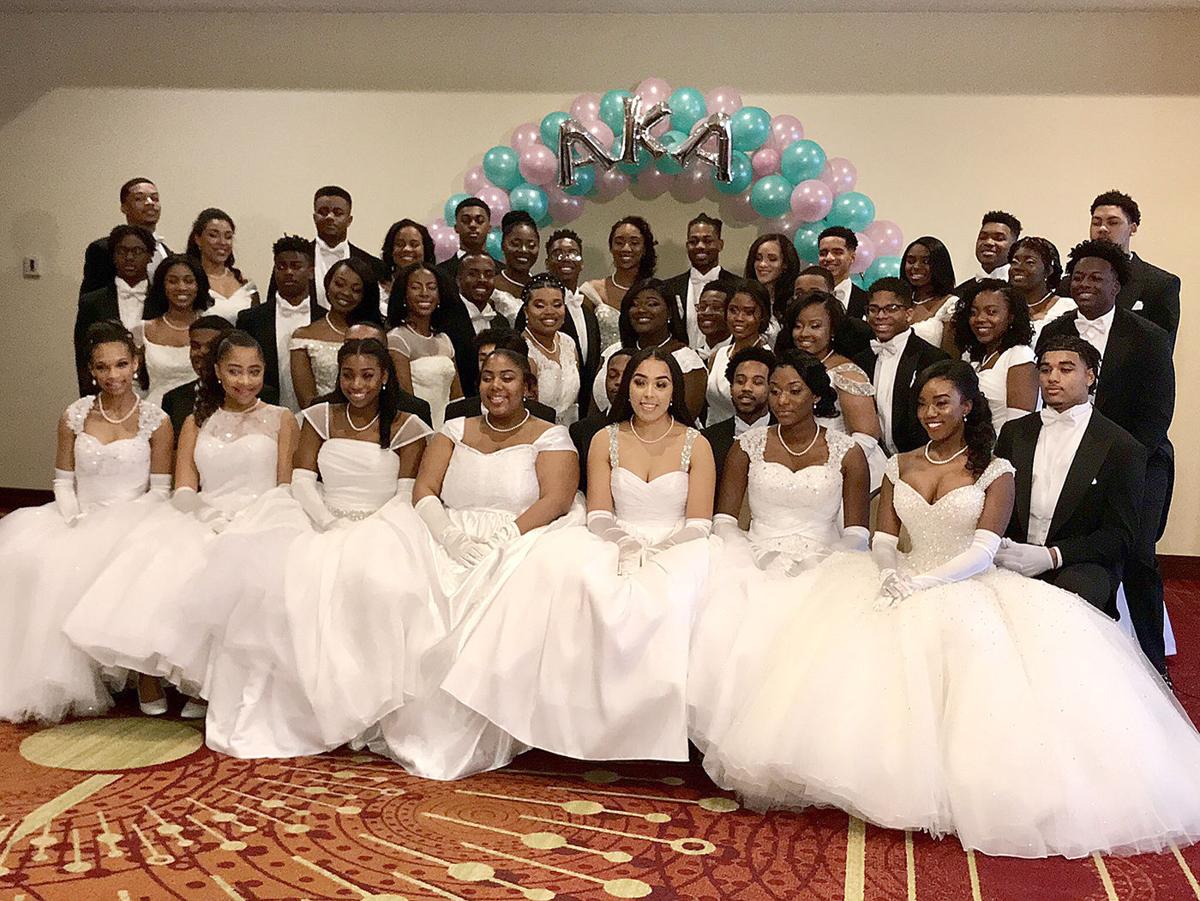 Eastview High School students take part in winter cotillion Apple