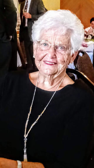 Marilyn M. Born | Obituaries | Hometownsource.com