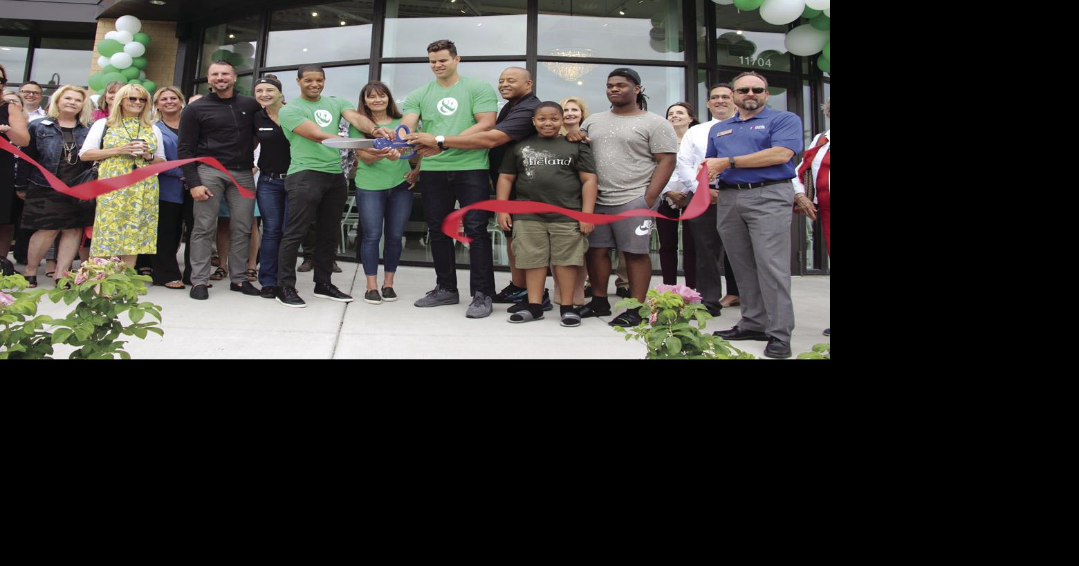 Maple Grove Crisp and Green Free