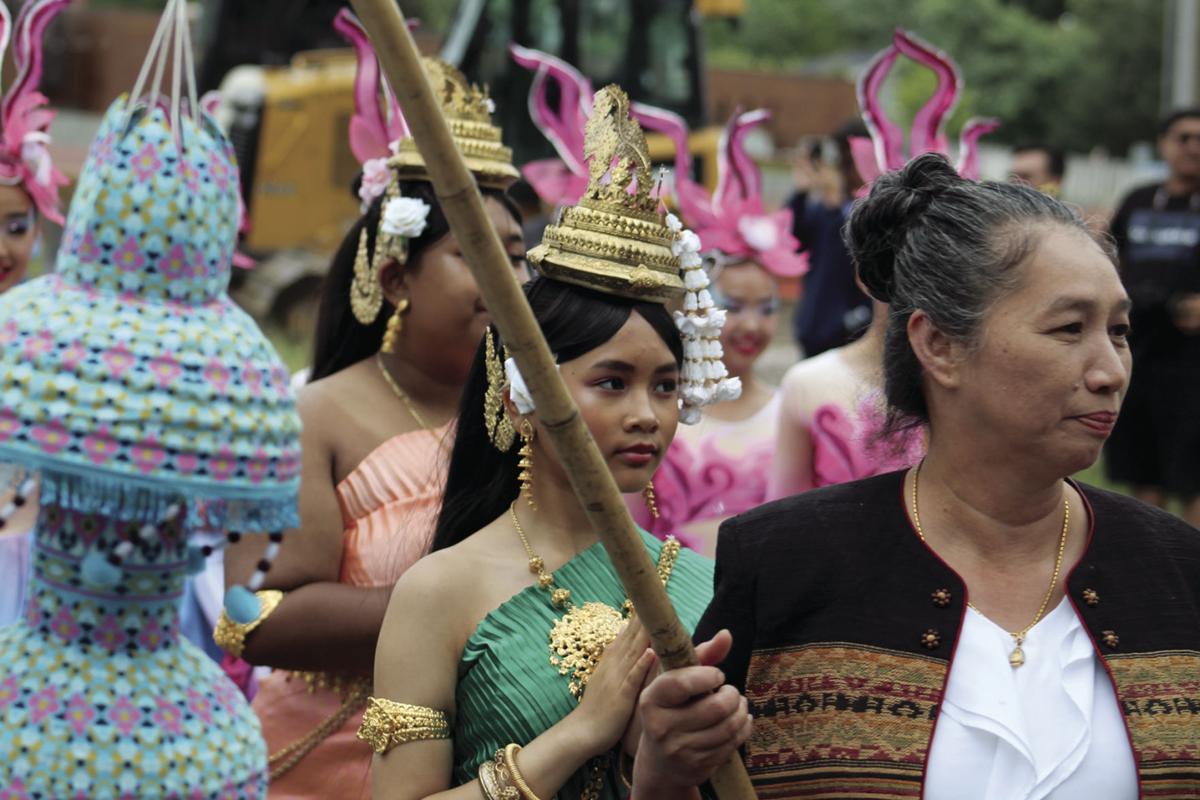 Thai Cultural Council Of Minnesota Launches With Parade