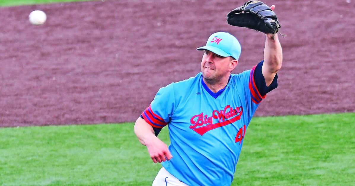 Davis adds to baseball journey as Monarchs’ player-manager