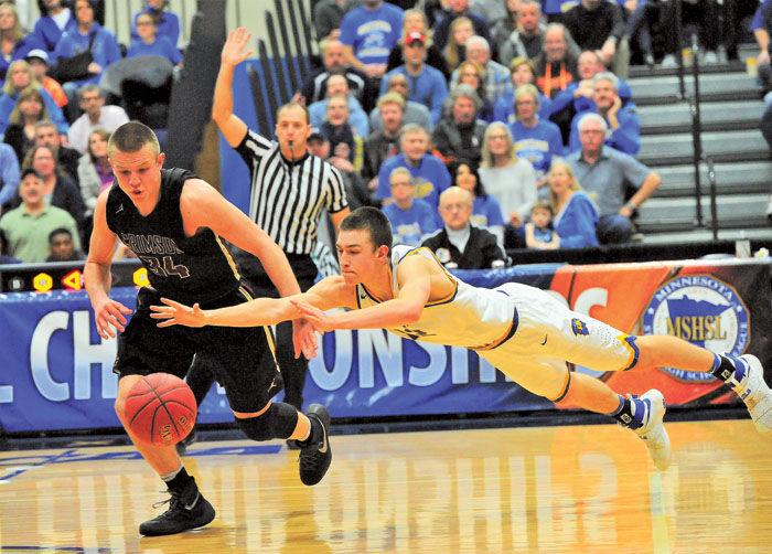 No 12 Is No 1 With Wayzata Fans Sports Hometownsource Com