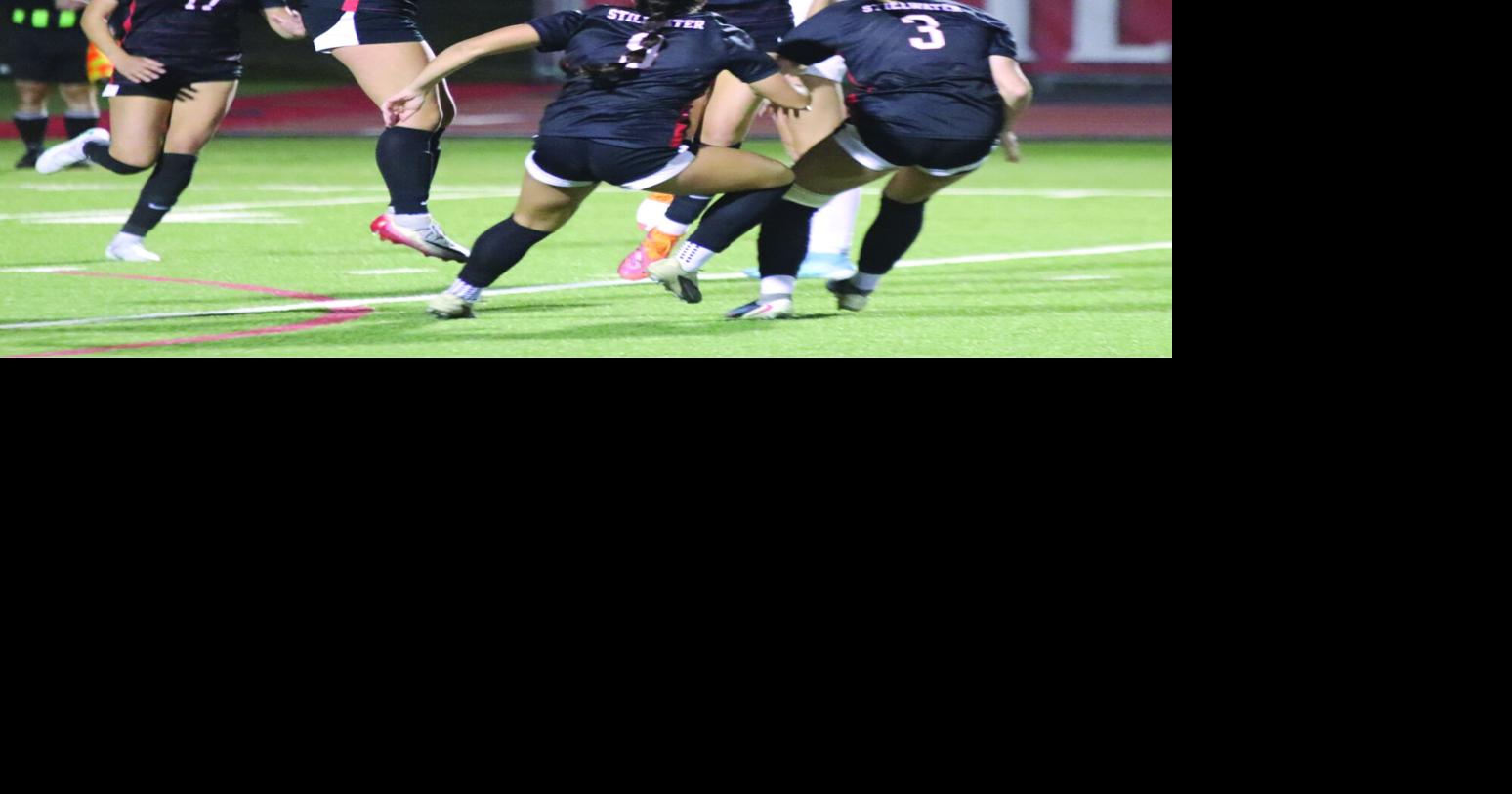 Girls soccer: New faces drive Ponies to familiar destination