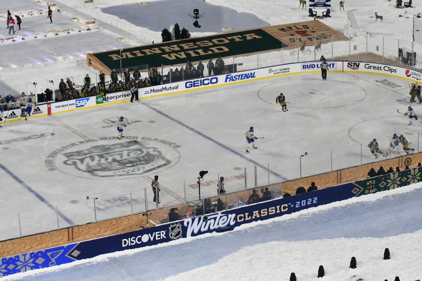 NHL Winter Classic: Justin Morneau's Backyard Hockey Game Tradition - CBS  Minnesota