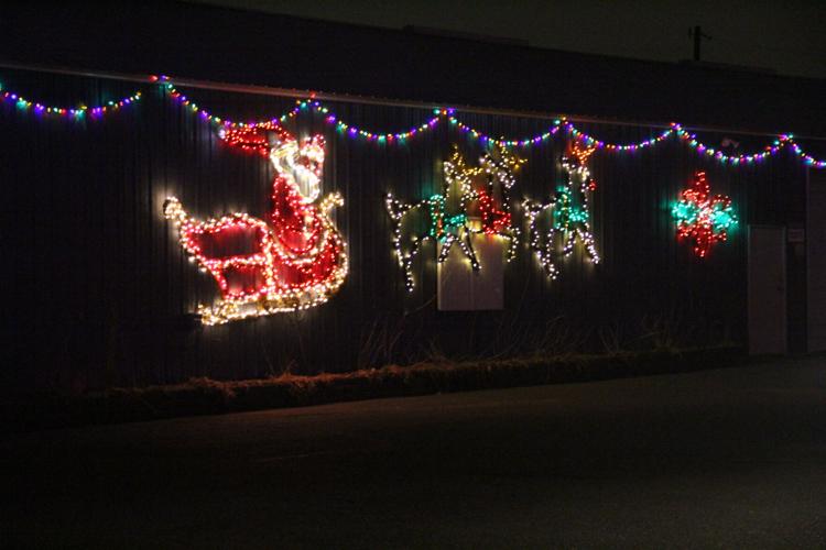 The show goes on Volunteers, Anoka County Fair continue Holiday in