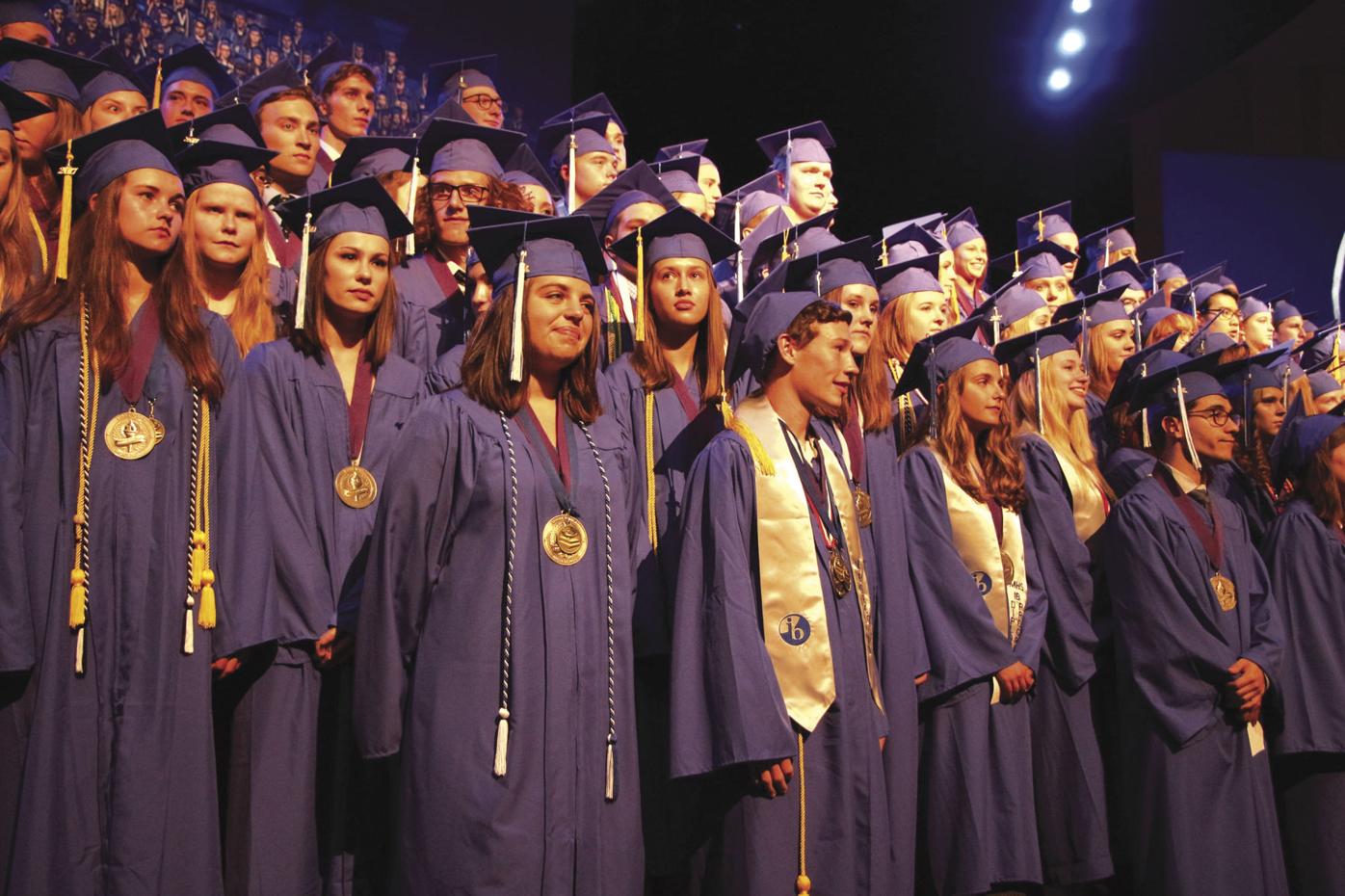 Minnetonka Seniors Will Graduate Thursday June 7 Excelsior South Lake Hometownsource Com