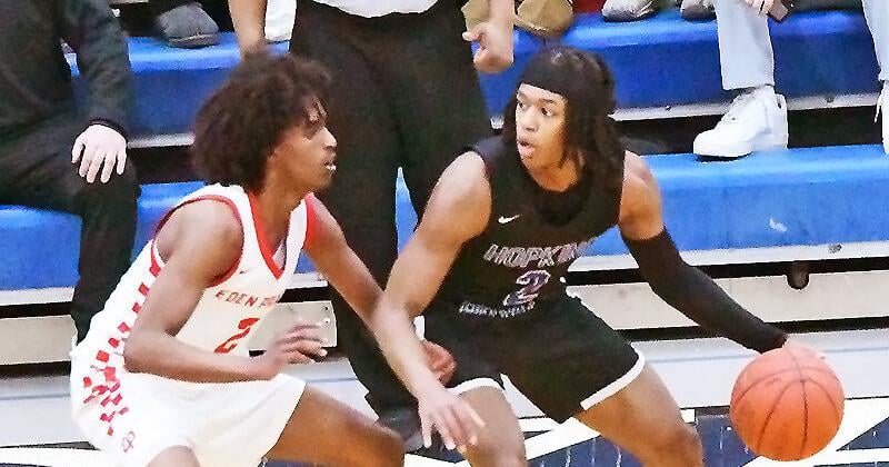 Packed house watches Hopkins defeat EP 83-74