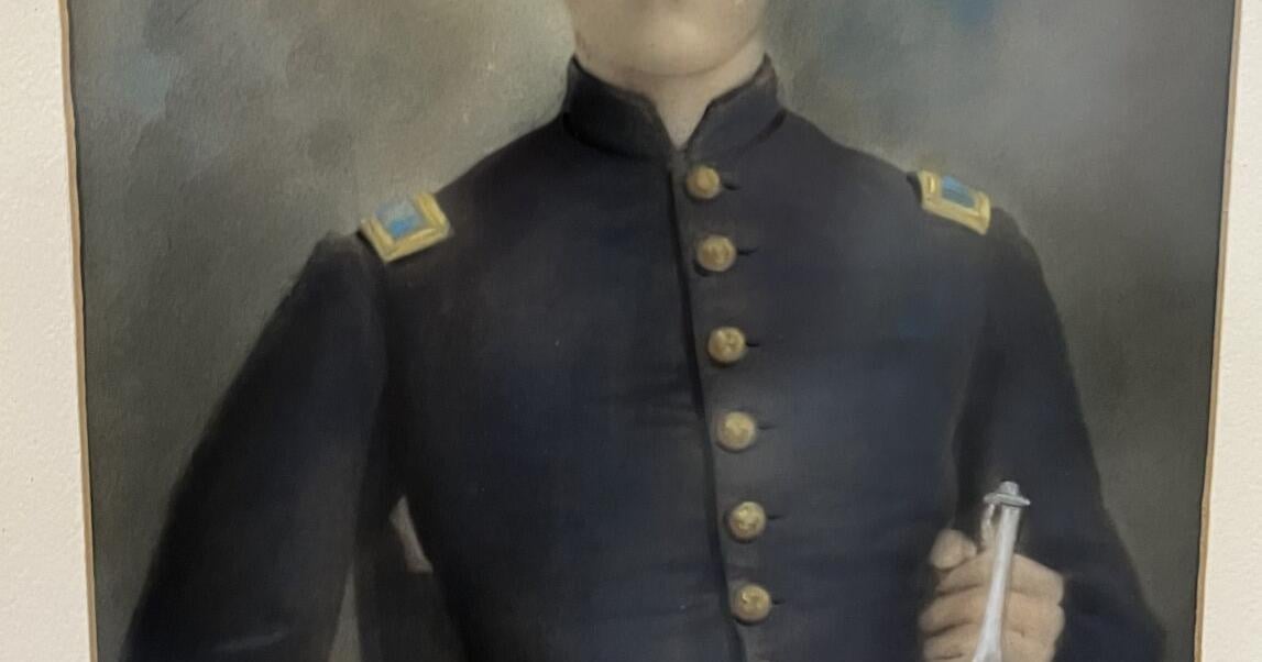 Charles Lockwood descendants visit the Heritage Center