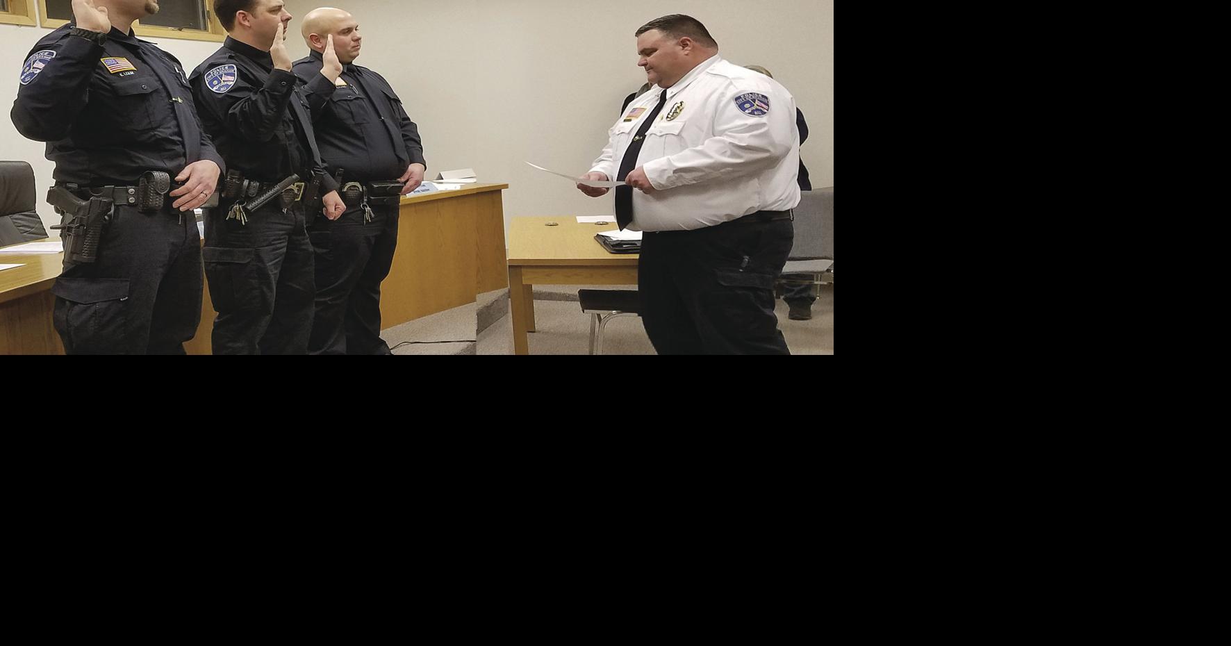 Braham swears in new police officers | Local | hometownsource.com