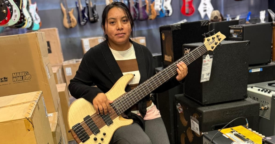 ‘I feel desperate’: Burnsville woman suffering medical emergency stuck in Texas detention