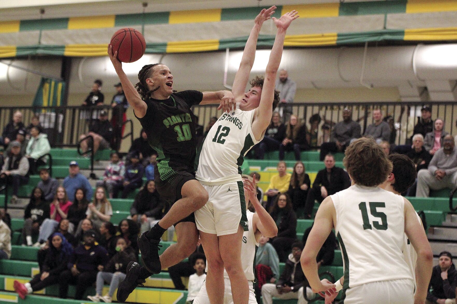 Park Center boys hoops clinches spot in section final