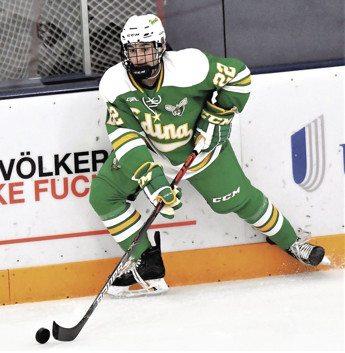 Edina boys hockey team stands 231 Sun Current