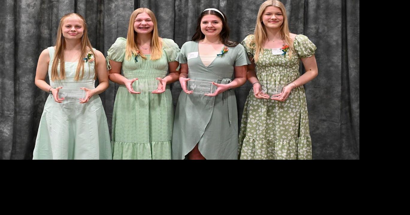 Over 100 high school seniors honored in Students of Excellence Award ...
