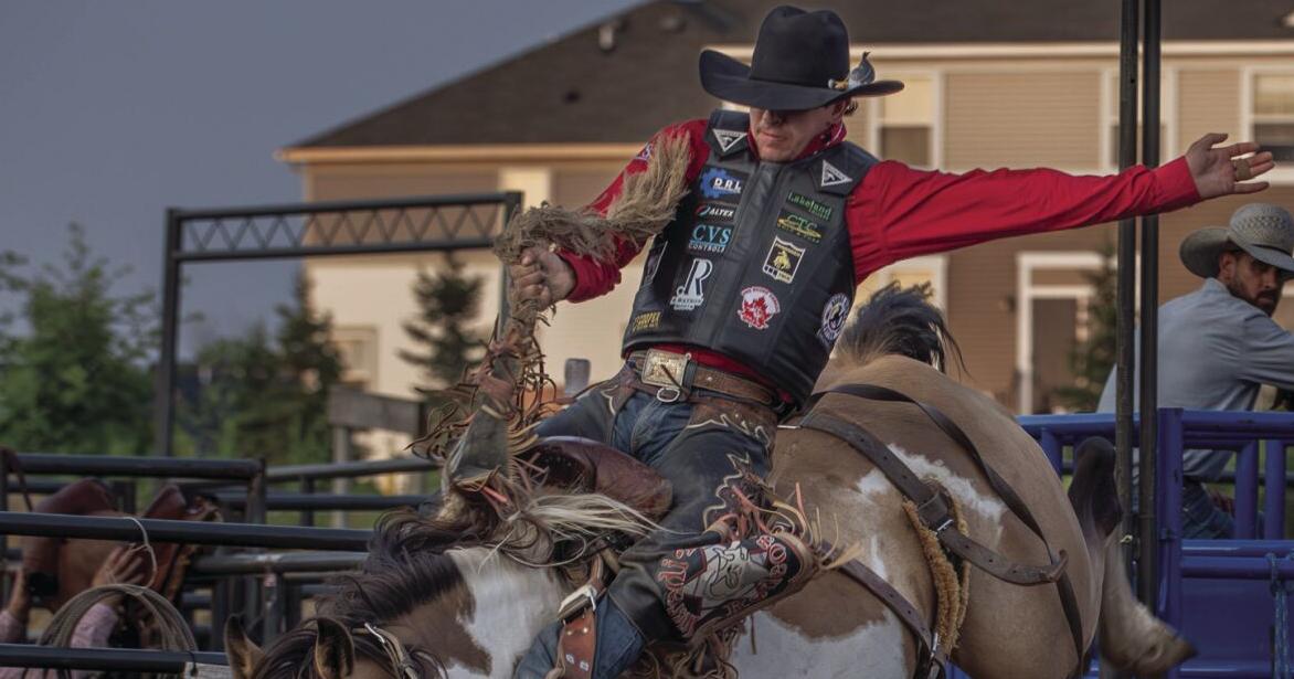 Texas man ties Hamel Rodeo bareback riding record | Free ...