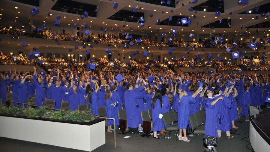 Minnetonka High Seniors Graduate Education Hometownsource Com Minnetonka High School Graduation 2022