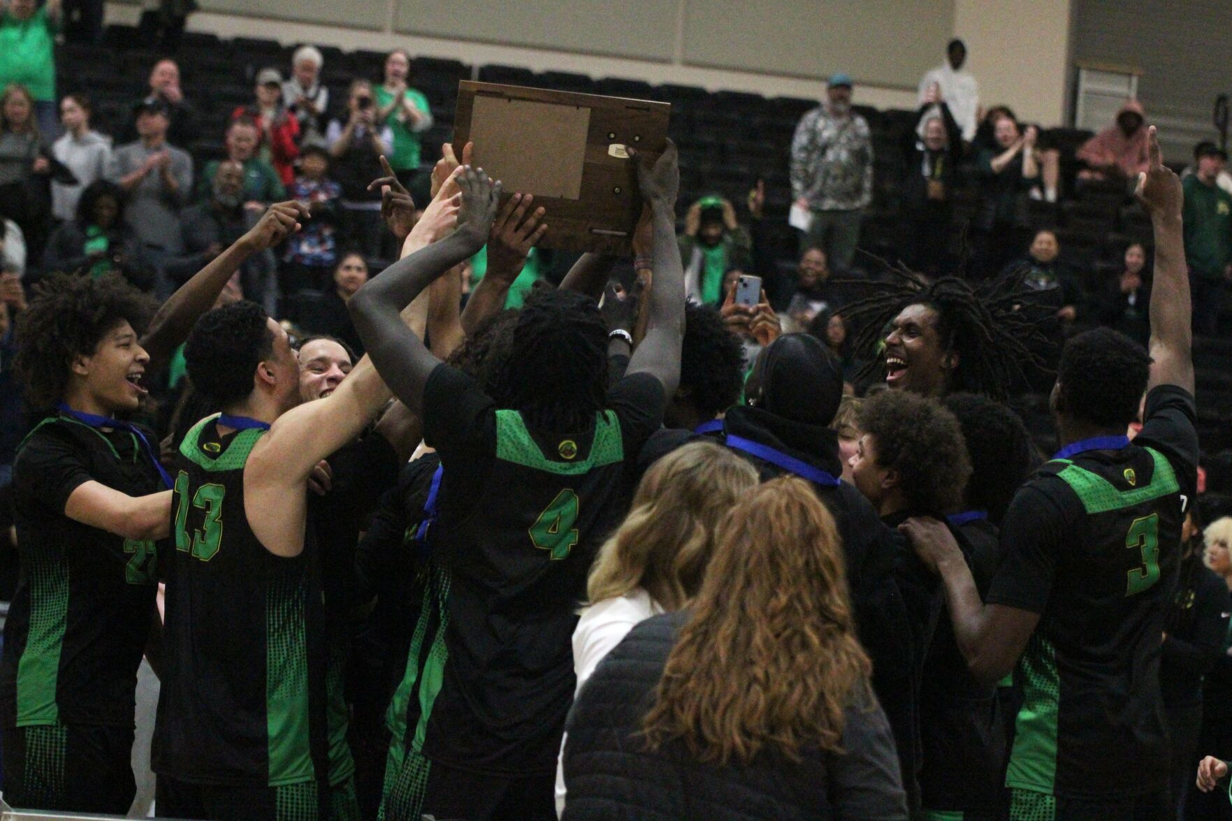 Park Center hoops wins third consecutive section championship