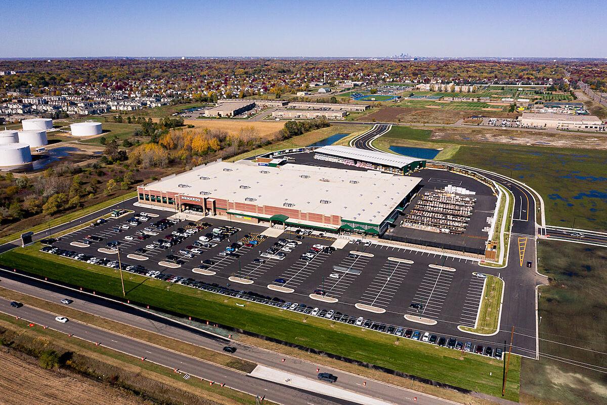 New Apple Valley Menards Store Opens Doors Apple Valley Hometownsource Com