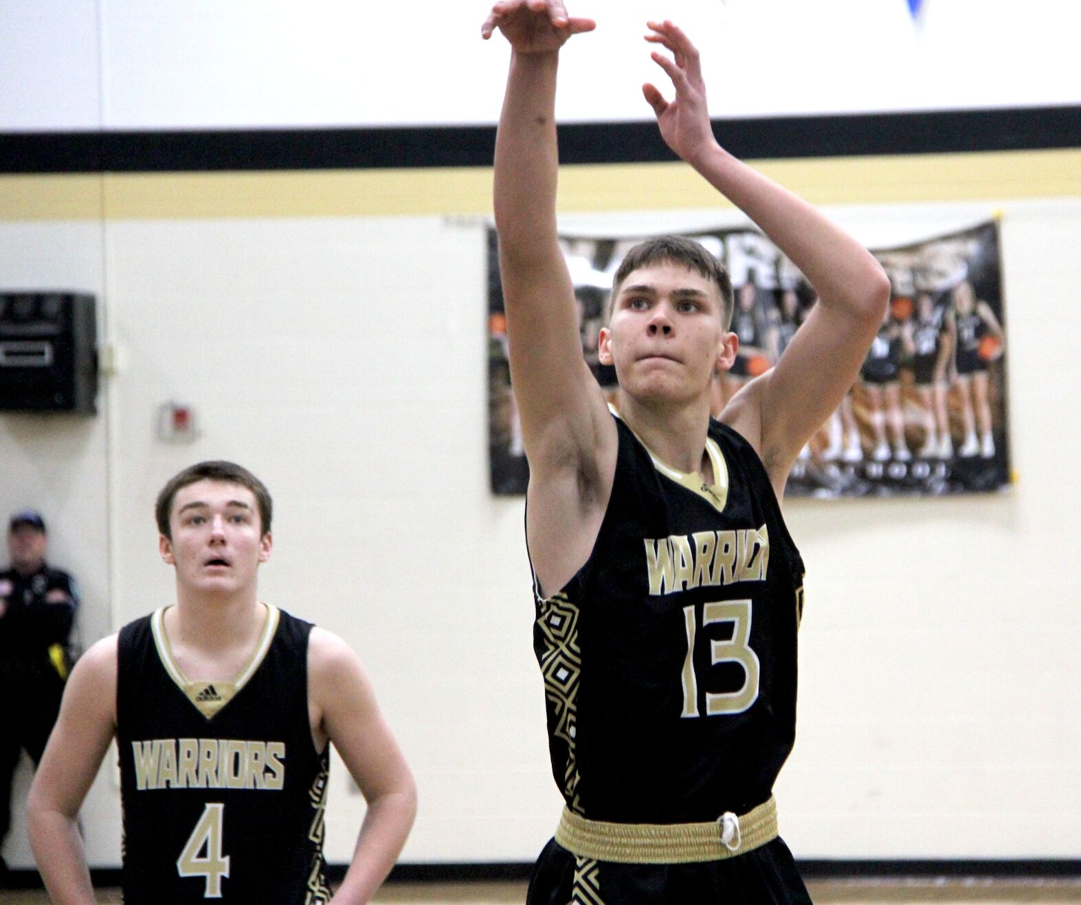 Warriors Boys Basketball Team Ends Season With Dominant Wins Against Lancers and Ramblers