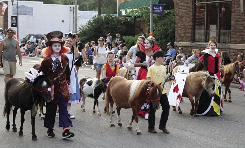 2024 Isanti Rodeo Jubilee parade draws boisterous crowd (copy ...