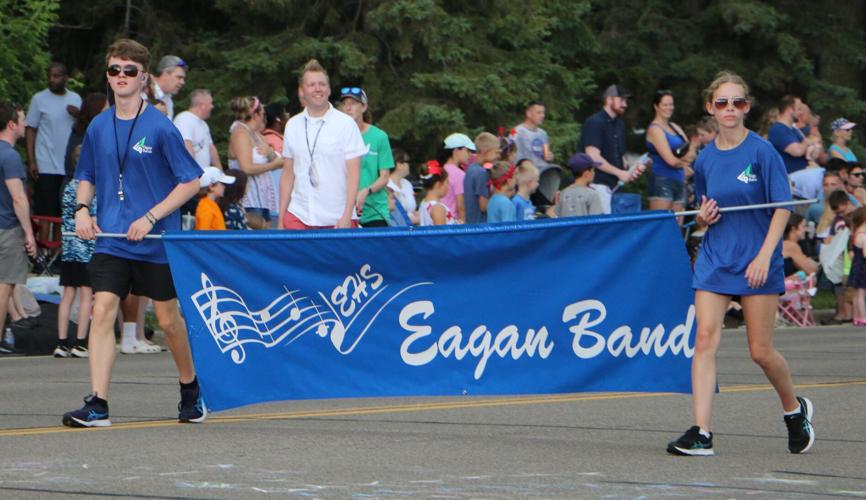 Eagan shows up to celebrate Fourth of July at Grand Day Parade Eagan
