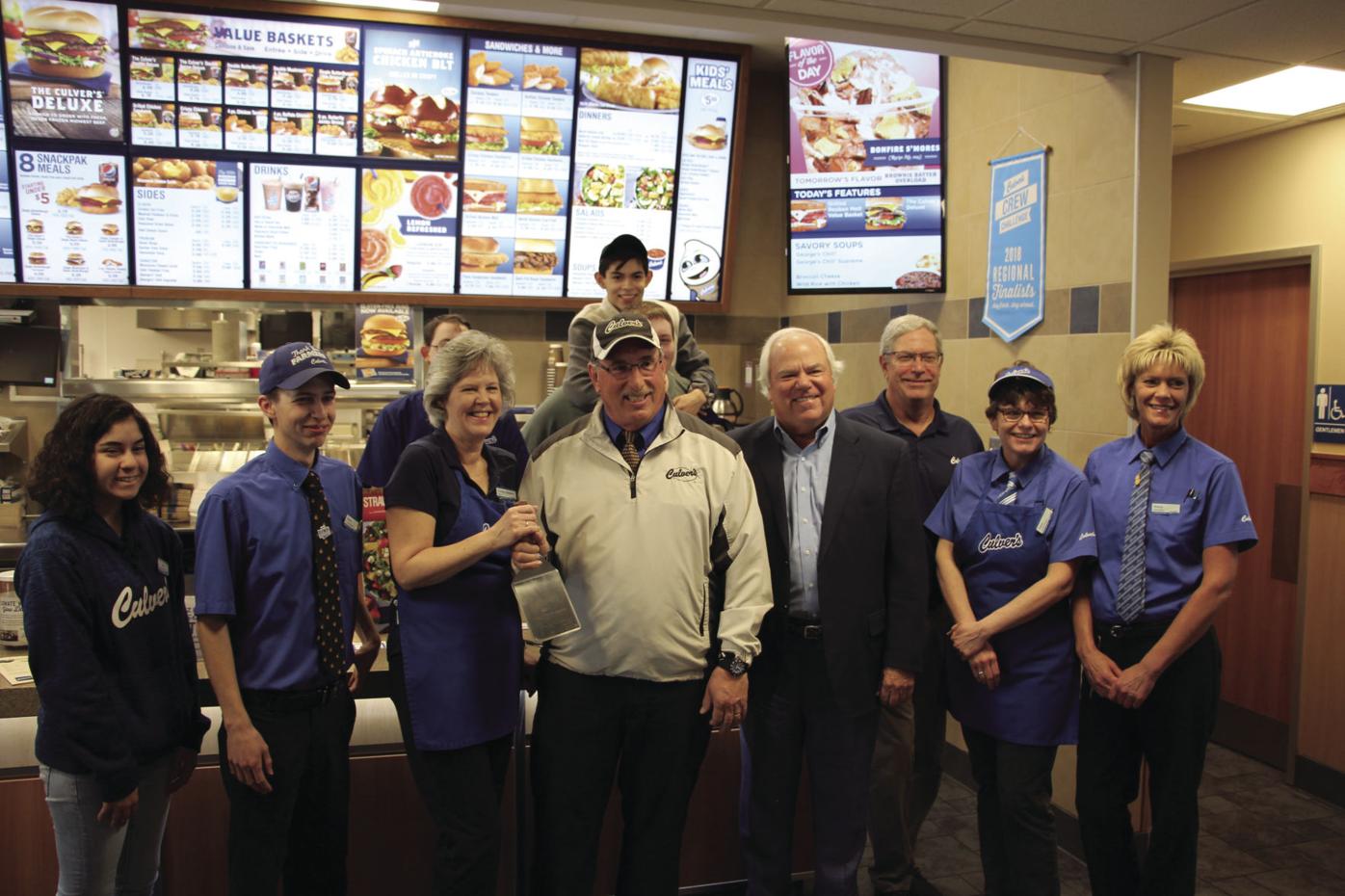 Culver S Founder Visits Waconia Location Waconia Hometownsource Com