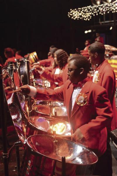 5d8e31675ce03.image.jpg?resize=400%2C600&profile=RESIZE_710x