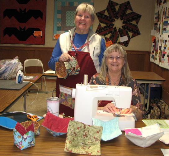 Tristate area quilters raise funds for New Albin Public Library