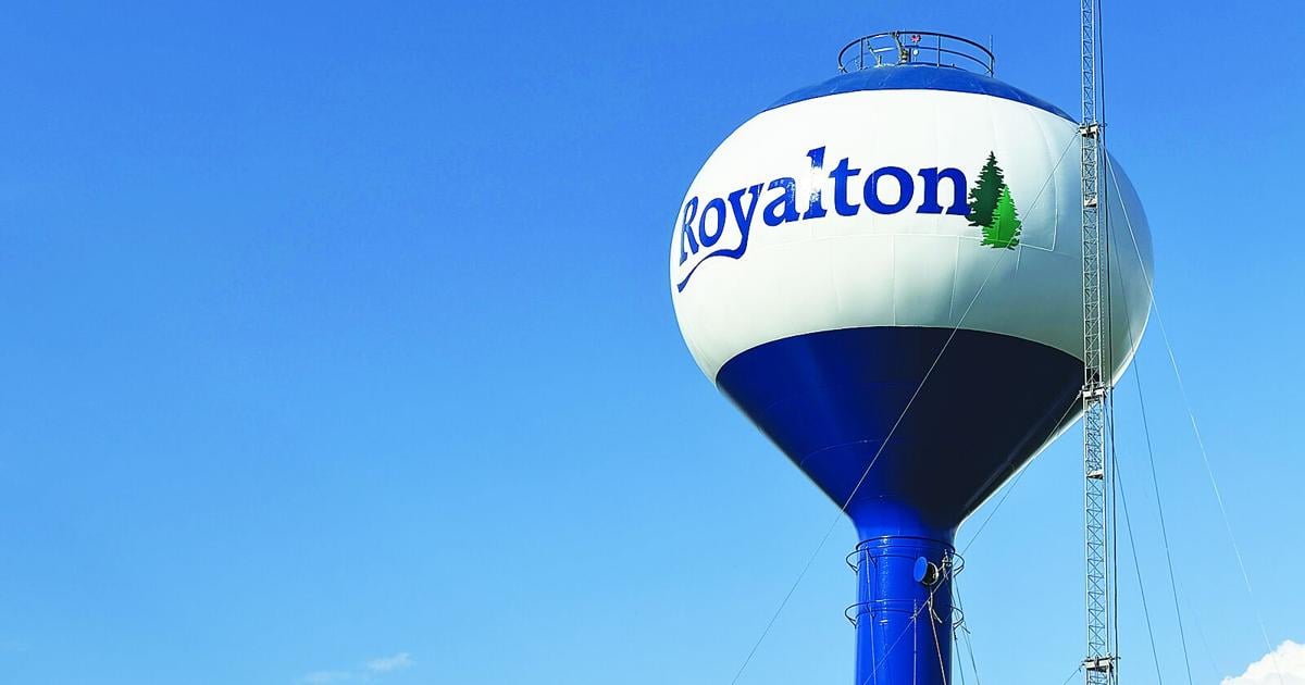 Royalton approves $457,298 payment toward water tower