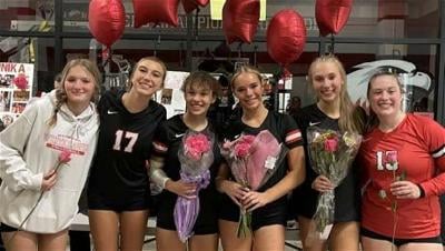 Sand Rock volleyball seniors bonded as family, leading team to