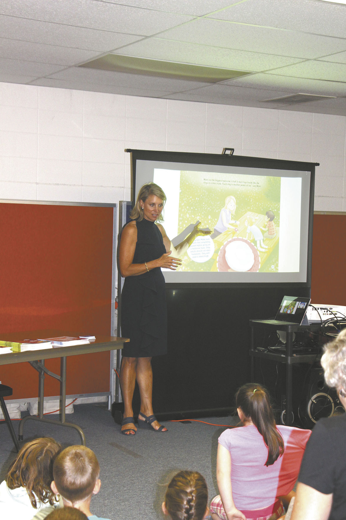 Kare 11’s Belinda Jensen visits Cambridge Public Library Cambridge