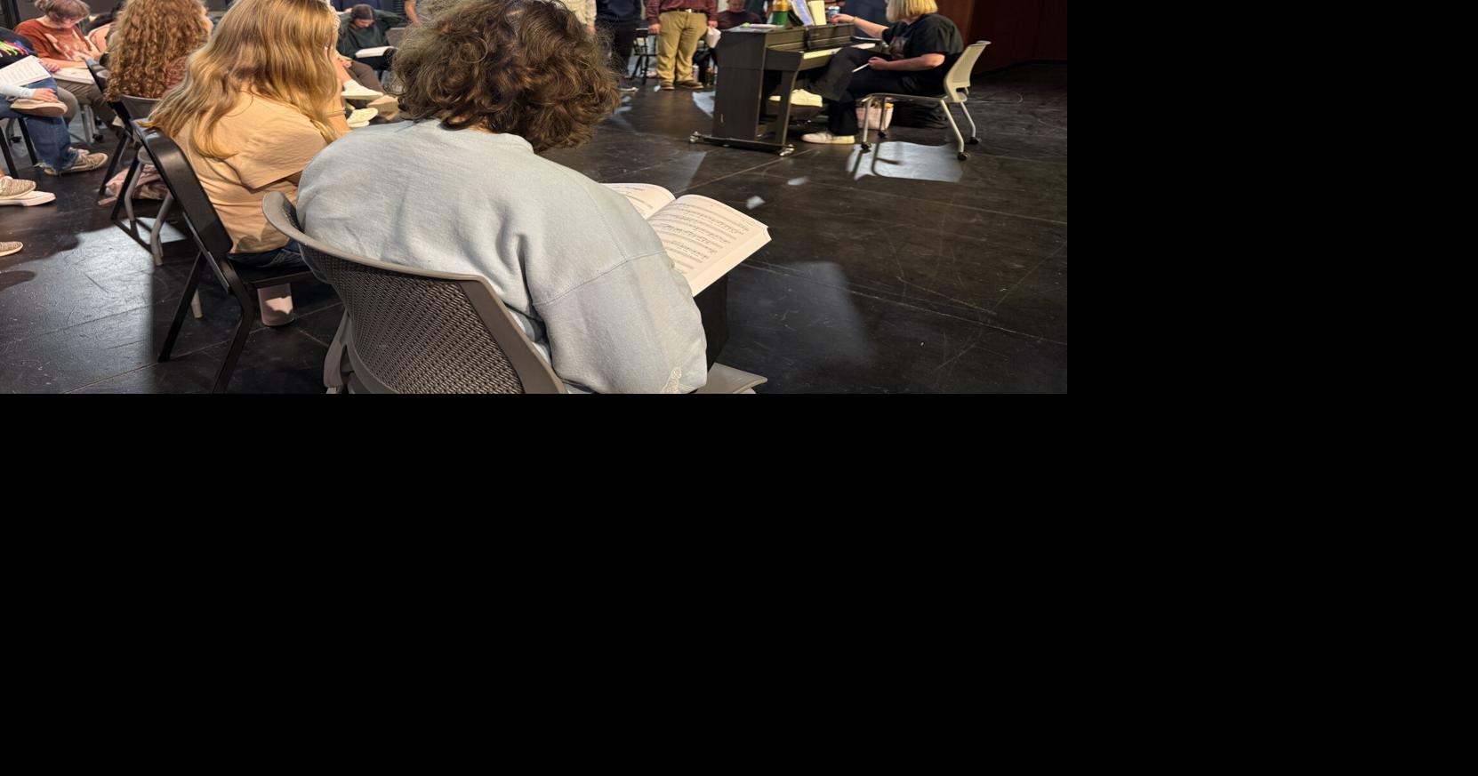 Westonka students find their voices in ‘Les Misérables’ | Community ...