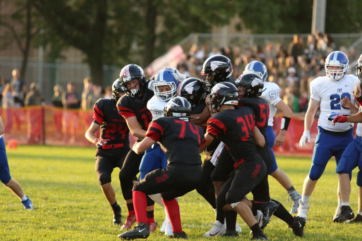 Crusaders Run To Victory Sports Hometownsource Com