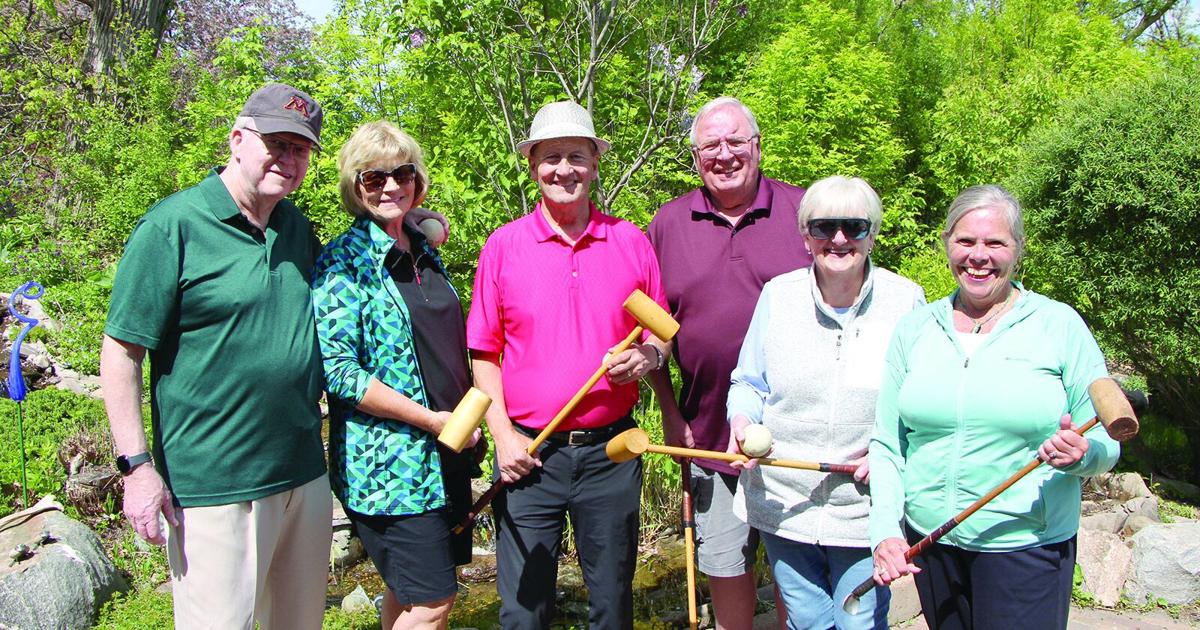 Apple Valley man builds 'golf' course in his backyard