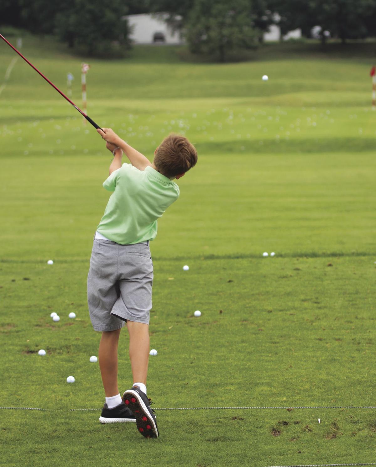 Royal Golf Club Hosts Drive Chip And Putt Qualifier Free Hometownsource Com
