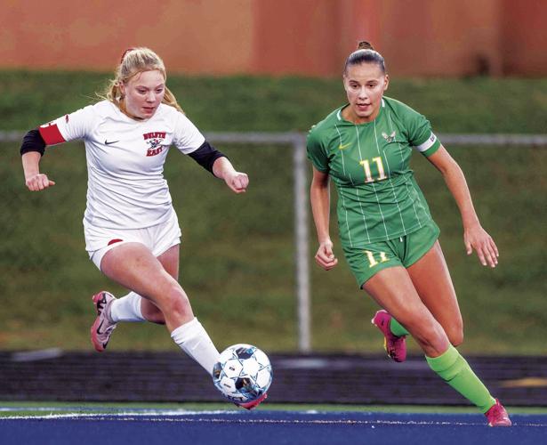Four favorites win in state girls soccer | Sports | hometownsource.com