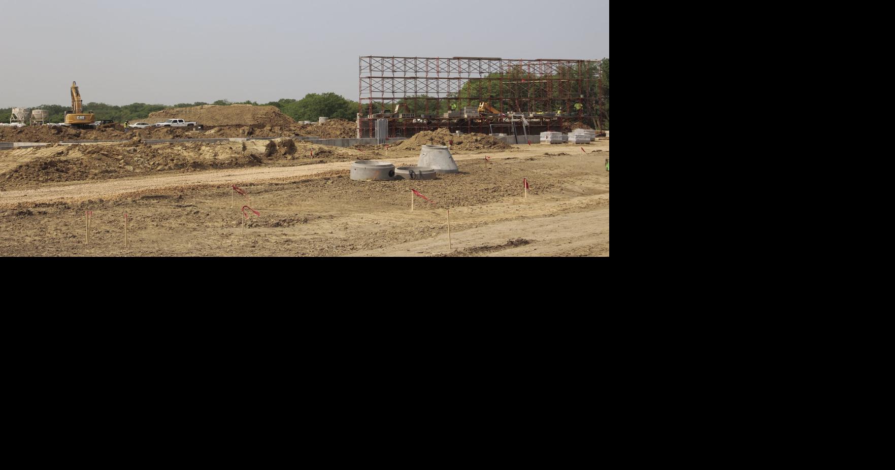 Mackenthun’s makes mark in Community